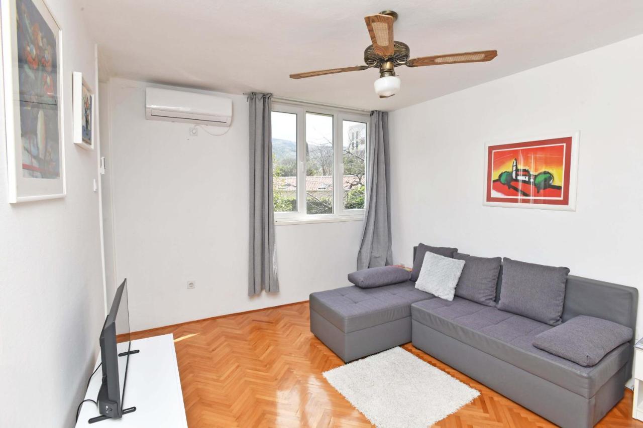 Demass Apartment - Cozy, Free Parking And Wifi دوبروفينك المظهر الخارجي الصورة