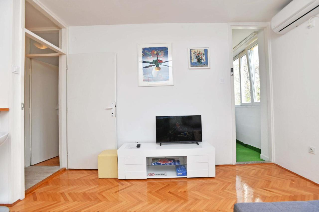 Demass Apartment - Cozy, Free Parking And Wifi دوبروفينك المظهر الخارجي الصورة