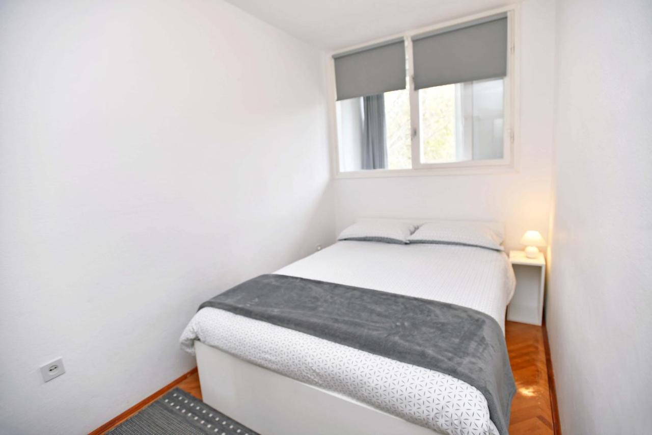 Demass Apartment - Cozy, Free Parking And Wifi دوبروفينك المظهر الخارجي الصورة